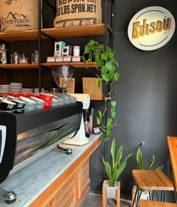 Edison Café & Bistro
